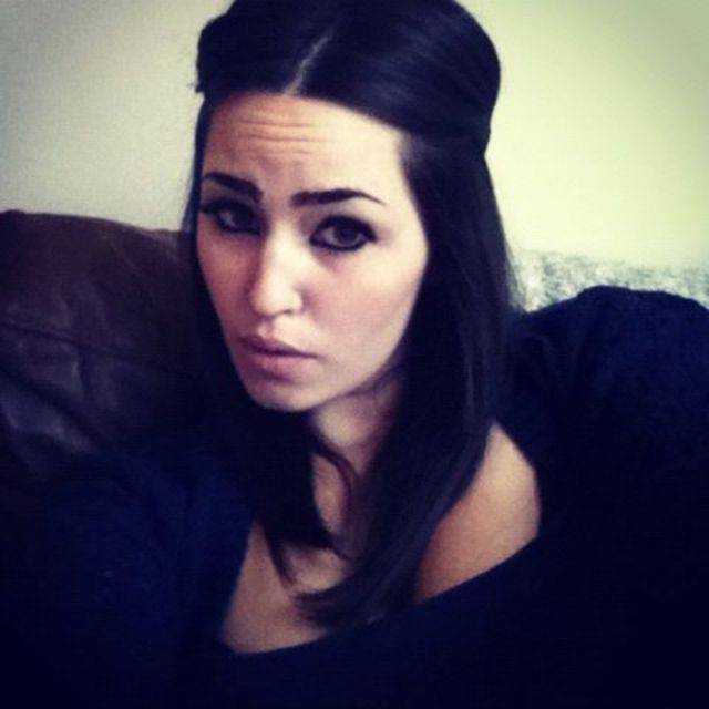 middle parting clipped 