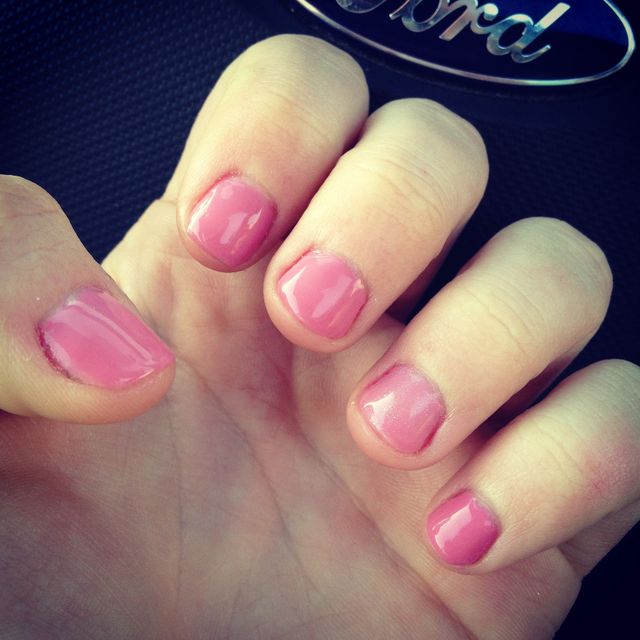 nails