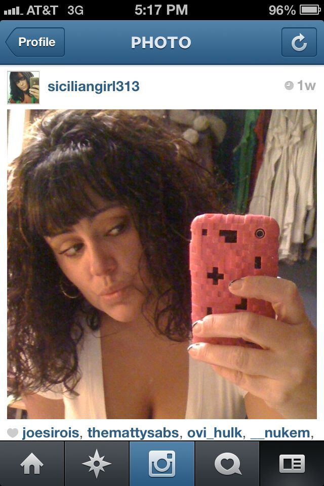 natural curls/bangs