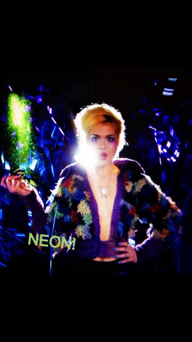neon Stella