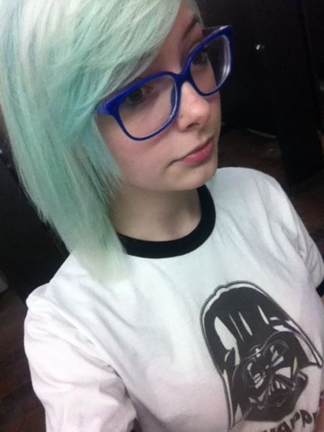 pastel mint (: