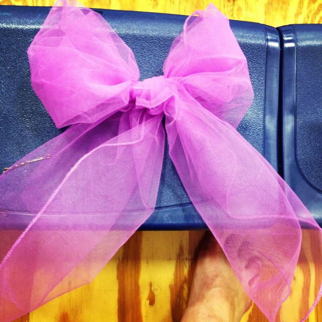pink bow