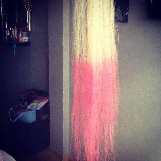pink dip dye