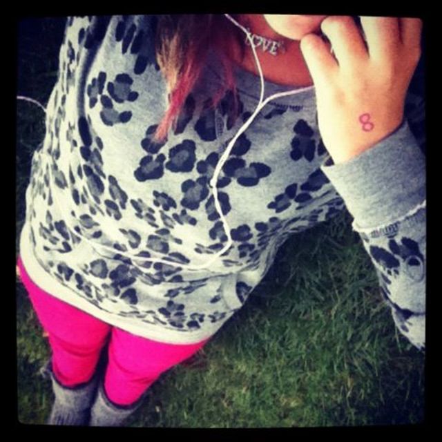 pink dip dye