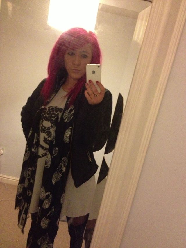 pink hair 