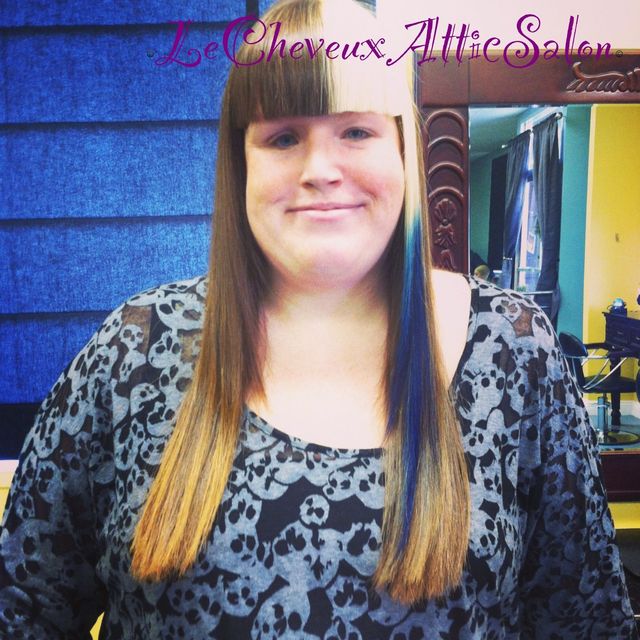 pop of blue keeps it true