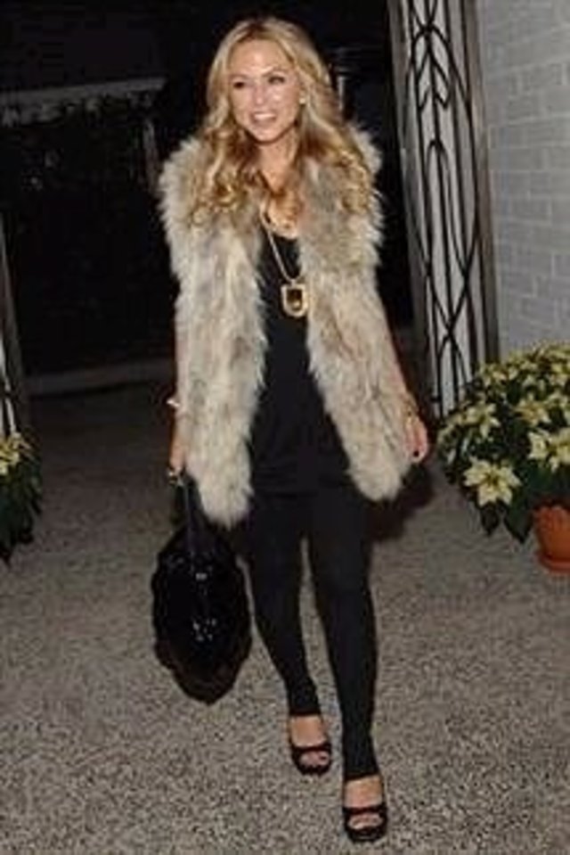 rachel_zoe_in_fur_vest