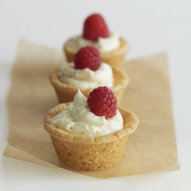 raspberry-tarts-400