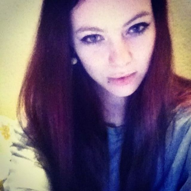 red hair/brunette