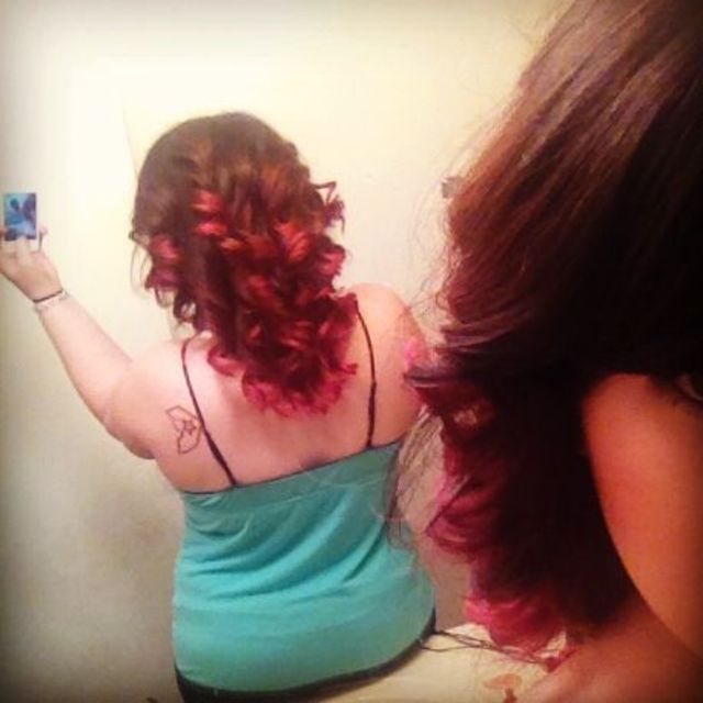 red/magenta ombre