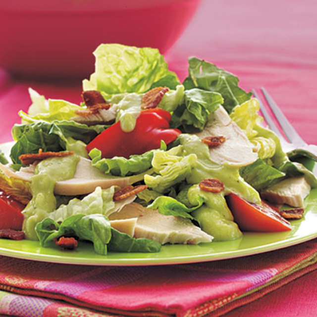 salad-creamy-avocadomelondressing