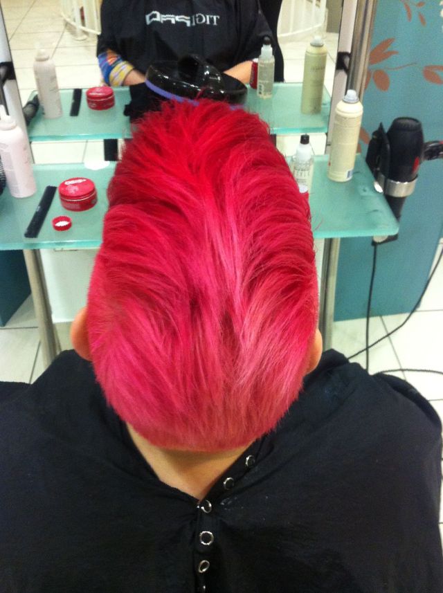 short pink fade