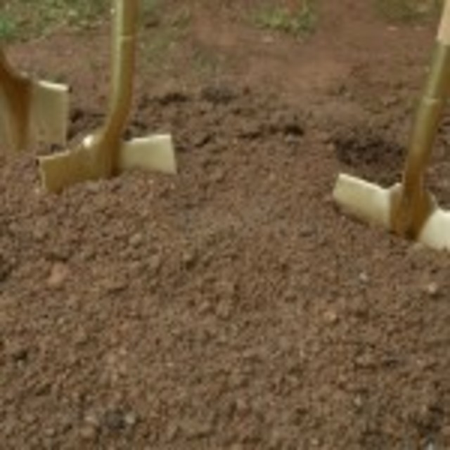 shovel-dirt