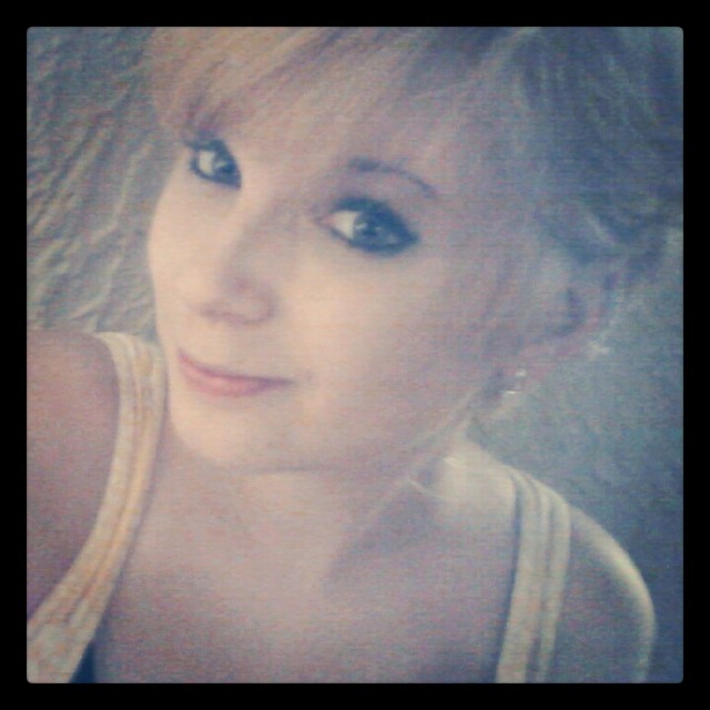 side pin-up for short hair