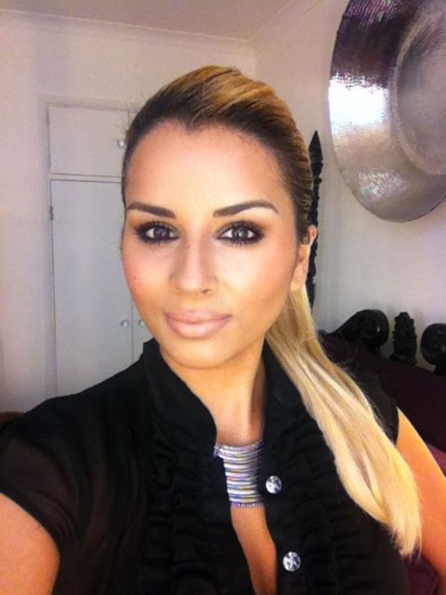 sleek ponytail