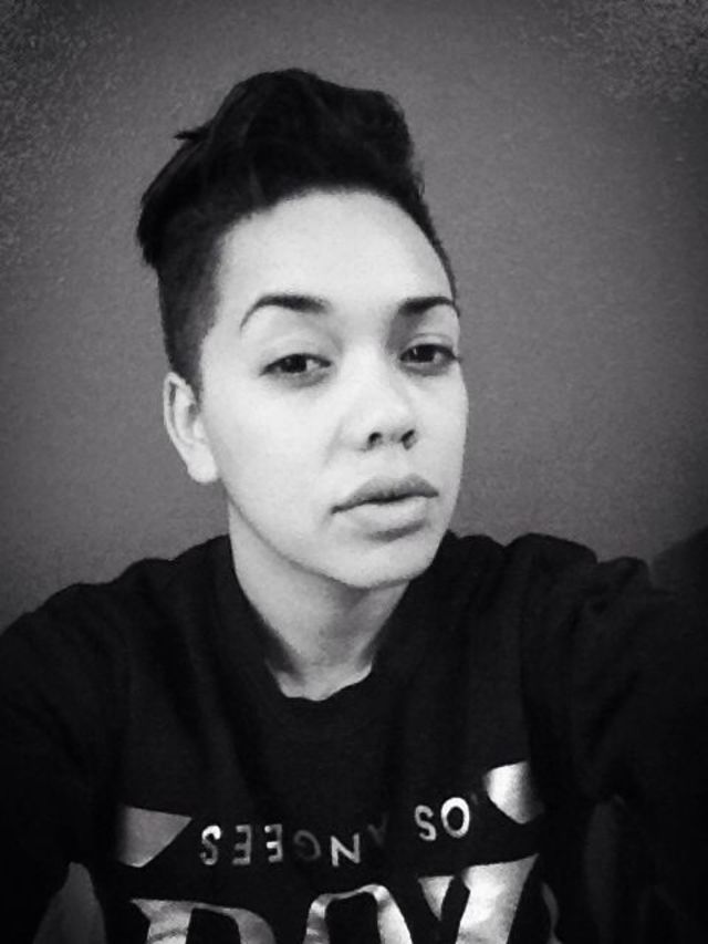 slight pompadour 