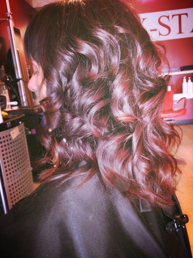 soft curls/dark/red ombré 