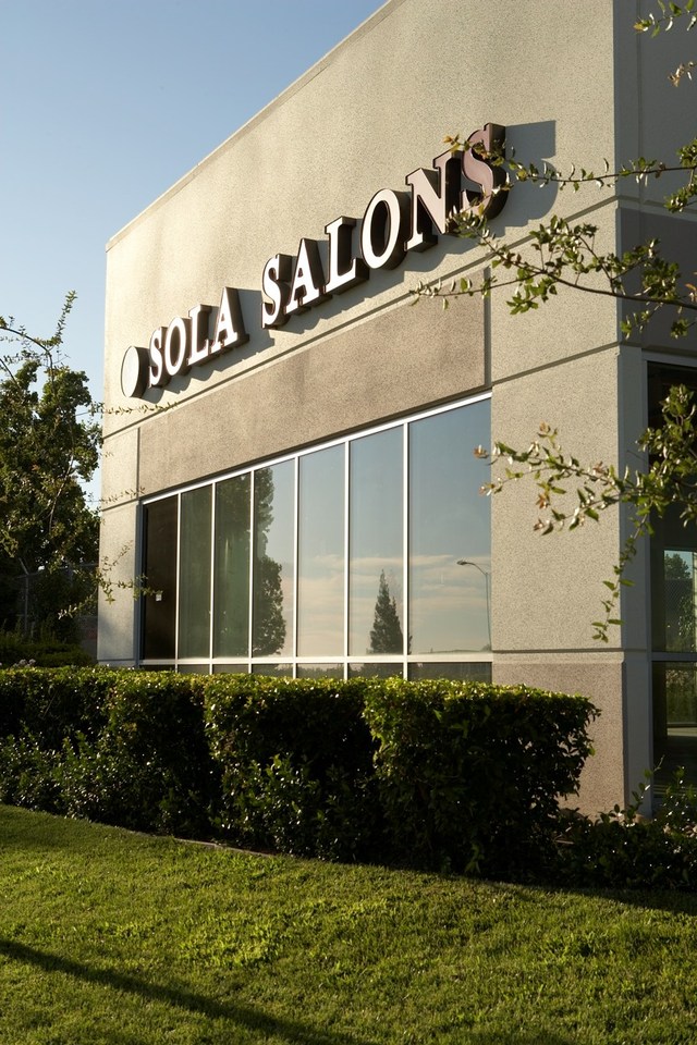 Sola Salons Roseville