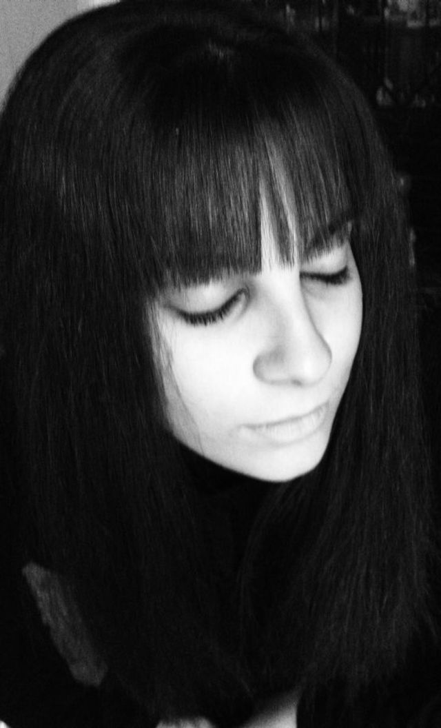 straight hair with fringe 