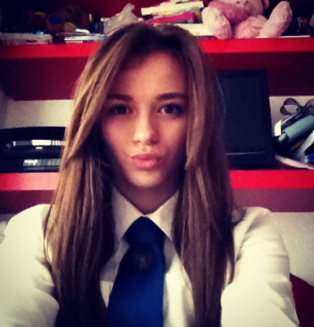 straight,natural,bangs