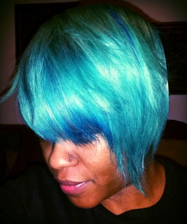 teal and green color side bob