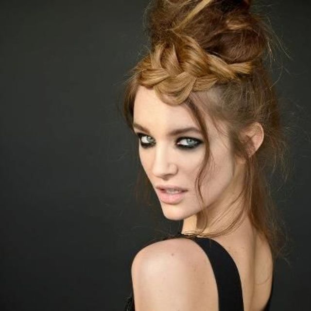 textured top knot