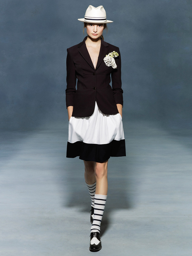 the-row-resort-2012-runway-13_155411867282