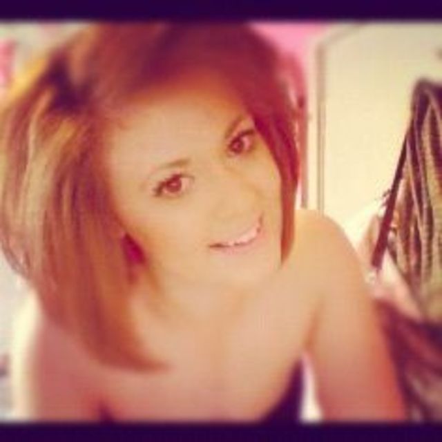 thick messy bob style