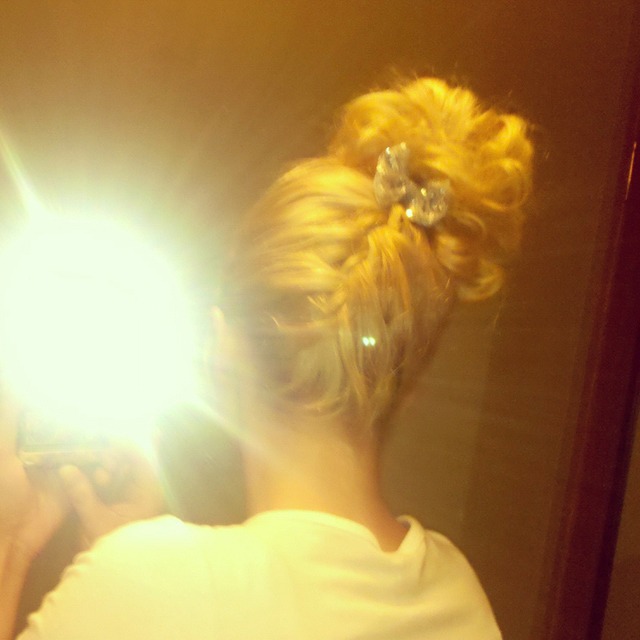 upside down Frenchbraid/messy bun