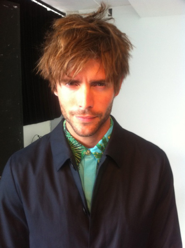 versace-x-hm-vogue-random-03