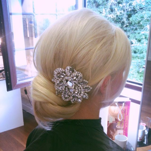 vintage wedding bun