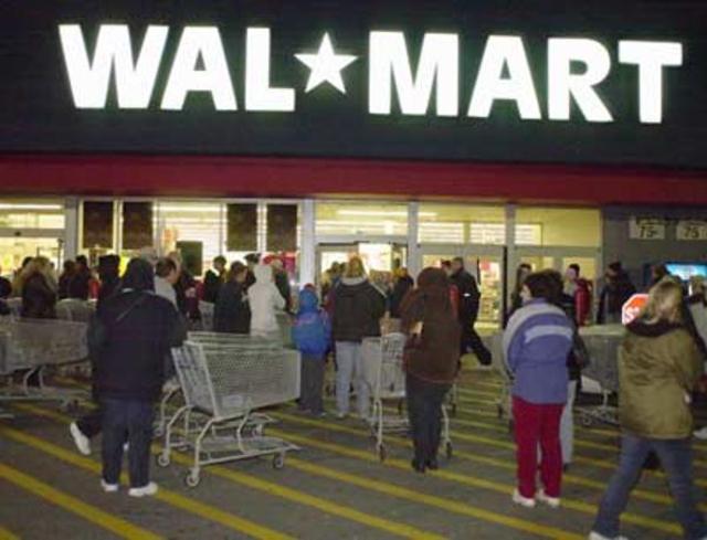 walmart-black-friday-jan-17-2011-3-600
