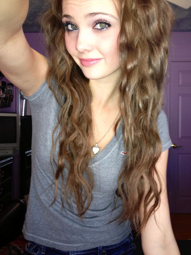 wavy hair 
