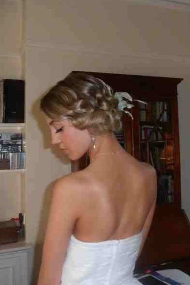 wavy updo
