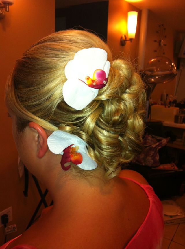 wedding up do 