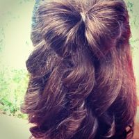 Thumb bow%20with%20curls 1358196514