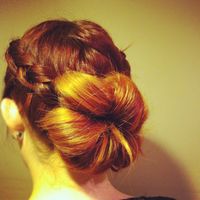 Thumb braid%20into%20flower 1347463083