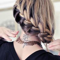Thumb braid 1352430313