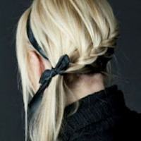 Thumb braid 1358586108
