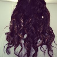 Thumb curls%20on%20curls%20 1349822645