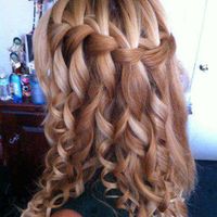 Thumb curls 1347838398