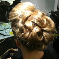 Thumb hair%20up 1357731765