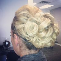 Thumb updo 1351645844