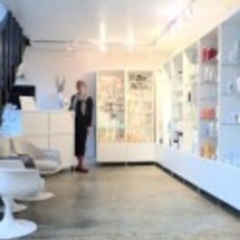 Holly Jones Salon