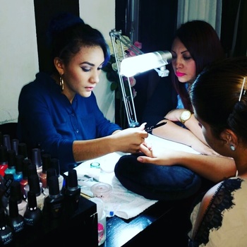 maryurynails