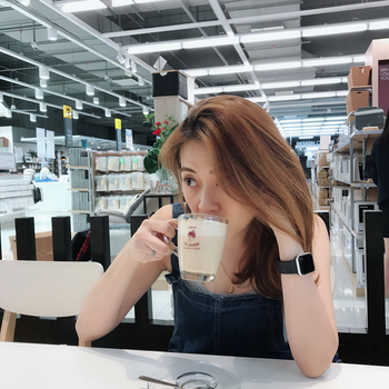 Brenda nail art design academy 