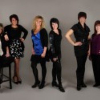 savvy chic salons