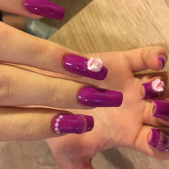 Mady nails