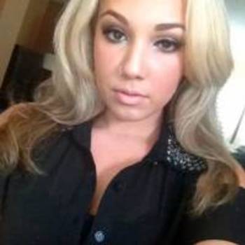 Danielle Dumas TheHairapistDanielle666