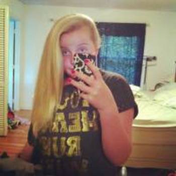 Claire goldylovesclaire